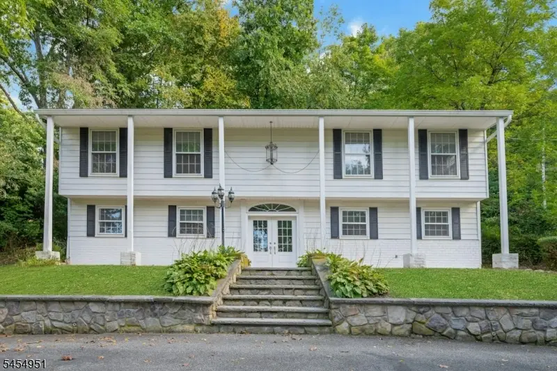 26 Scenic Dr, Hardyston, NJ 07419 - #1
