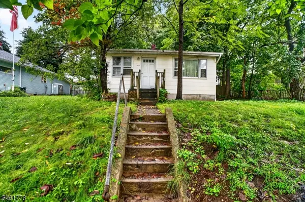 46 Fowler St, Franklin Boro, NJ 07416