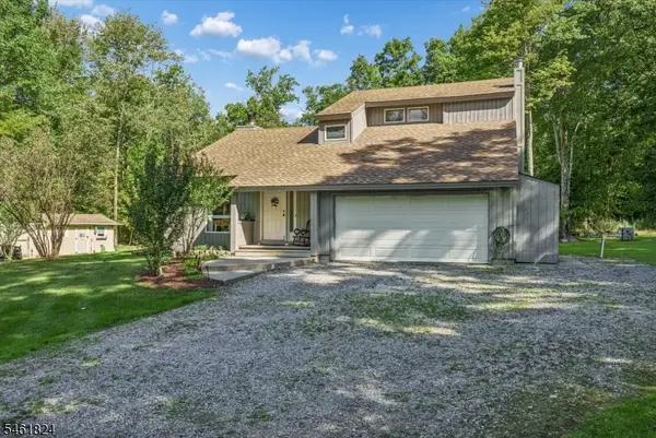 6 Lake Rd, Hampton Twp., NJ 07860