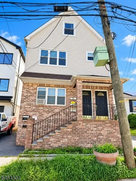 1112 Virginia St, Elizabeth City, NJ 07201