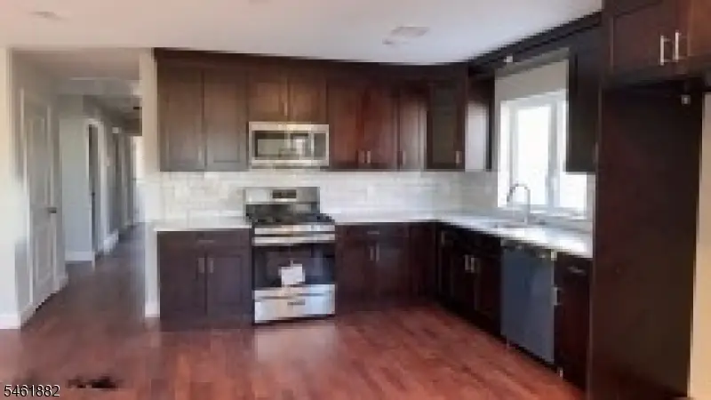 560 N 11th St, Newark, NJ 07107 - #2