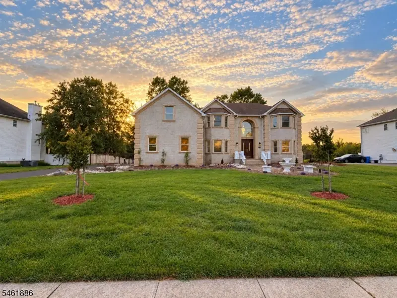 10 Yellowstone Dr, Old Bridge, NJ 08857 - #3