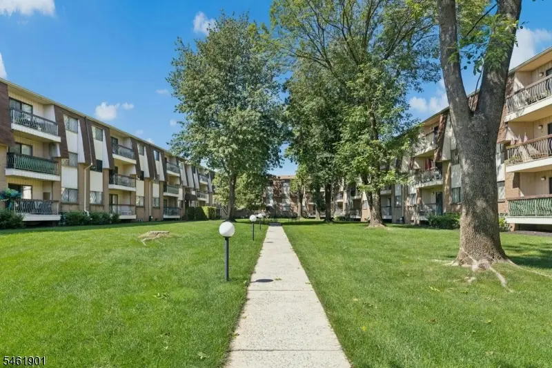 1150-1190 W St George B22 #B22, Linden, NJ 07036 - #2