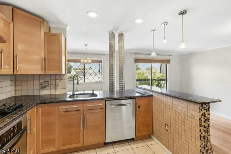 1150-1190 W St George B22 #B22, Linden, NJ 07036 - #3