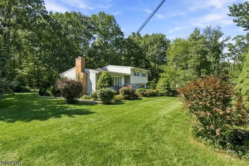 87 Orion Rd, Berkeley Heights, NJ 07922 - #2