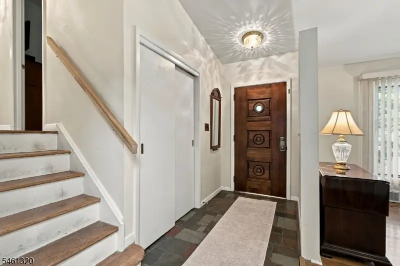 87 Orion Rd, Berkeley Heights, NJ 07922 - #3