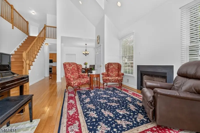 27 La Costa Dr, Clinton, NJ 08801 - #3