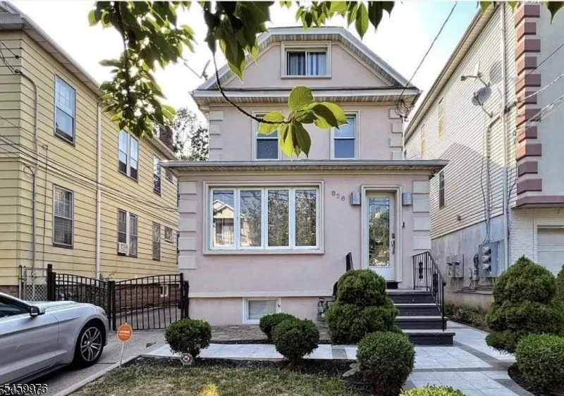 828 Van Buren Ave, Elizabeth, NJ 07201 - #1