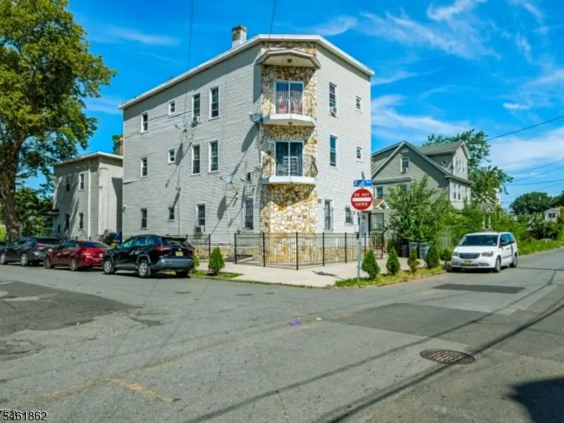 369 21st St, Irvington, NJ 07111 - #1