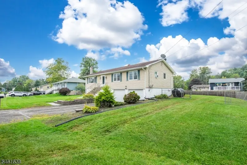 29 Thistle Ave, Glenwood, NJ 07418 - #2