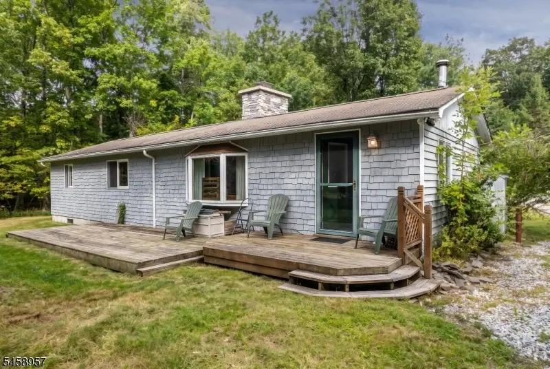 11 Doris Dr, Frankford, NJ 07860 - #1