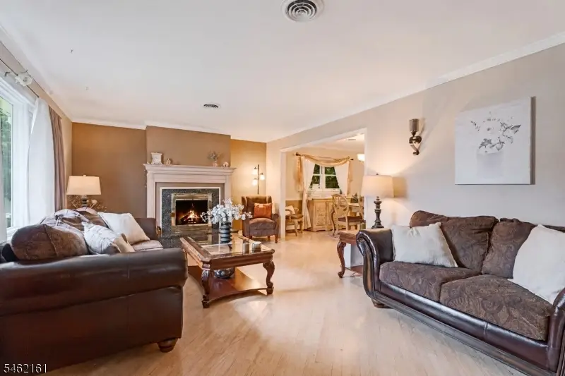 27 Strickland Ave, Singac, NJ 07424 - #3