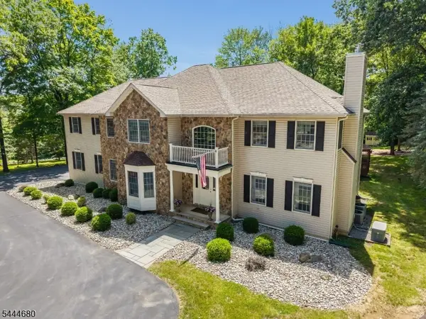 5 Elk Ridge Rd, Lebanon Twp., NJ 07830