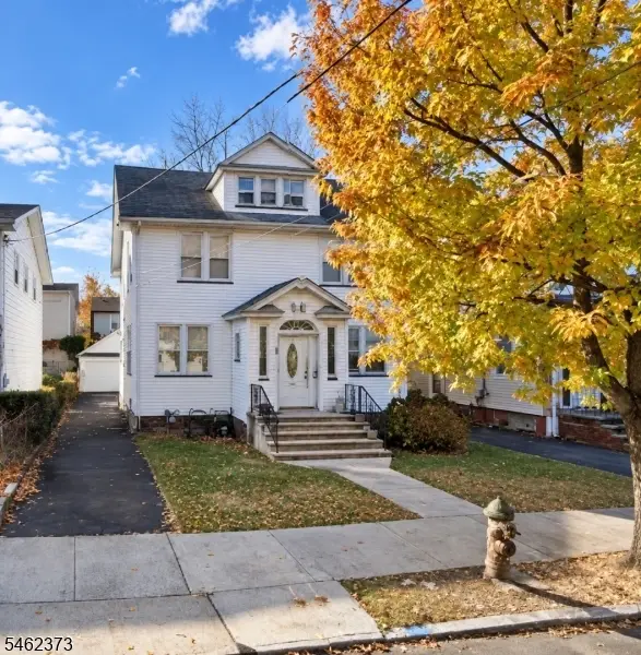 86 Mountain View Pl, Newark City, NJ 07106