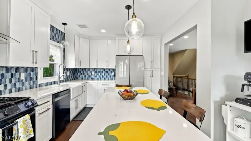 7 Vincent Pl, Hawthorne, NJ 07506 - #1