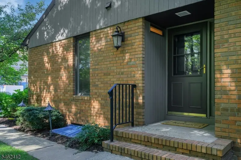 76 Keats Way, Morris, NJ 07960 - #3