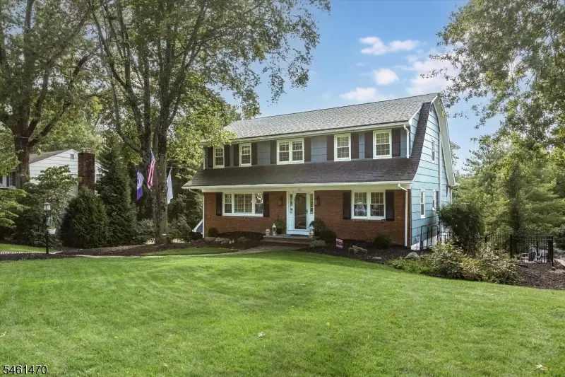 22 Sloping Hill Ter, Packanack Lake, NJ 07470 - #2