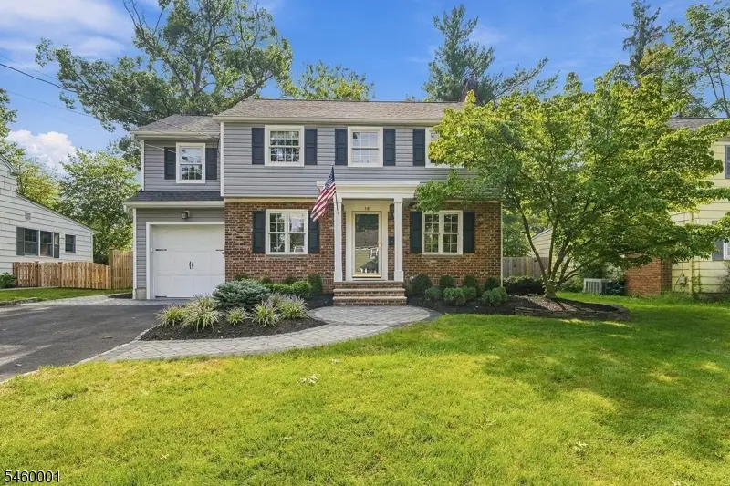 18 Lowell Ave, Summit, NJ 07901 - #1