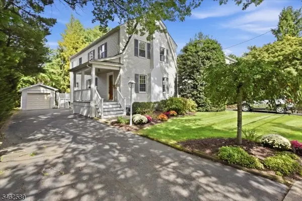 77 Meadowbrook Rd, Millburn Twp., NJ 07078