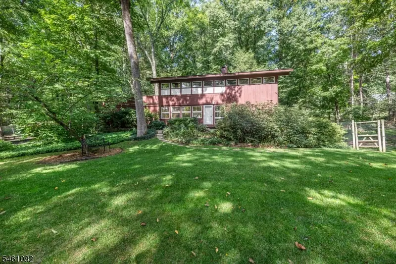 17 Brook Dr, Chester, NJ 07930 - #2