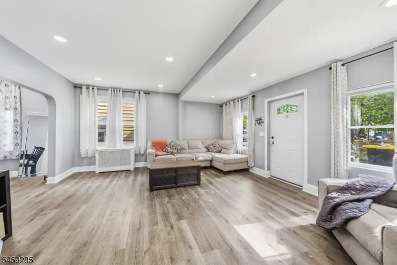 214 W 17th St, Linden, NJ 07036 - #2