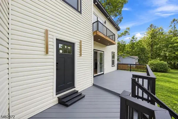 3 Larch Dr, Hardyston Twp., NJ 07460