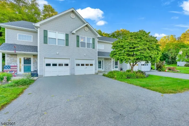 26 Beechmont Ter, Hardyston, NJ 07419 - #1