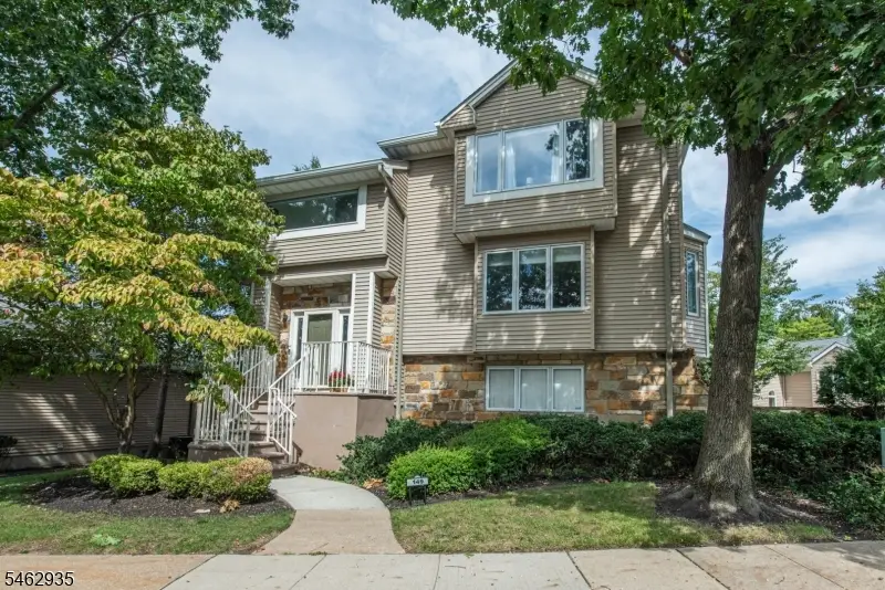149 Clarken Dr, West Orange, NJ 07052 - #1