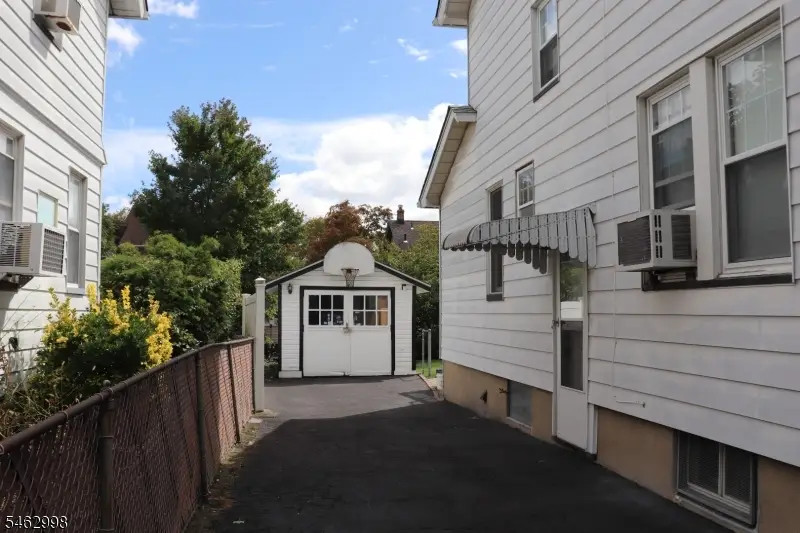 109 Koehler Ave, Watsessing, NJ 07003 - #3