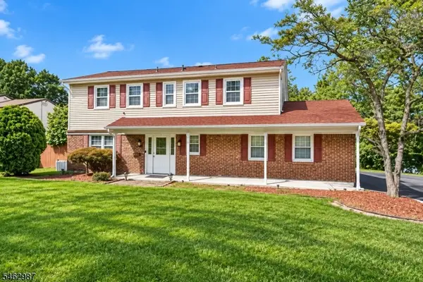 24 Fleetwood Dr, Rockaway Twp., NJ 07866