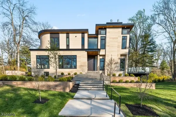 9 Far Brook Dr, Millburn Twp., NJ 07078