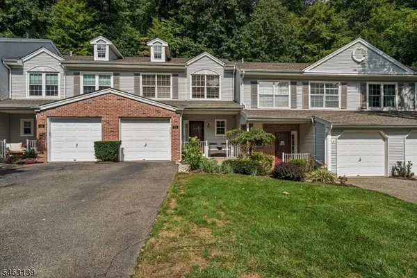 118 Brookside Ln, Mount Arlington Boro, NJ 07856