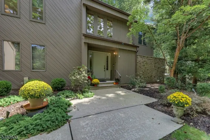 100 Cheshire Ln, Ringwood, NJ 07456 - #2