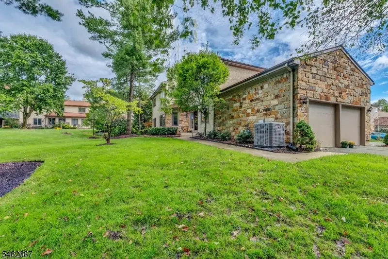 18 Marilyn Ct, Lawrence, NJ 08648 - #1