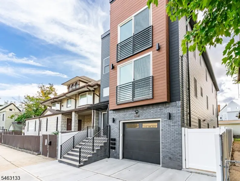257 S 7th St, Newark, NJ 07103 - #2