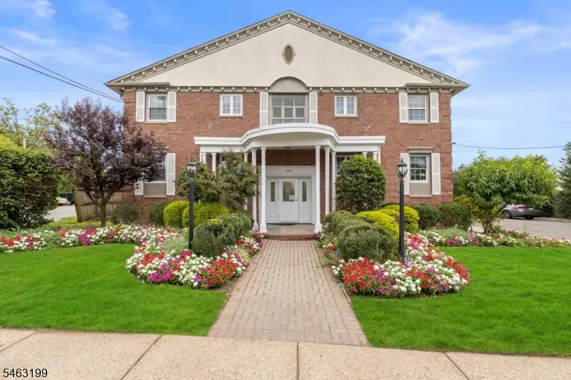 206 Main St #23, Millburn, NJ 07041 - #1