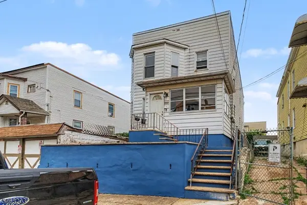 305 Pacific St, Paterson City, NJ 07503