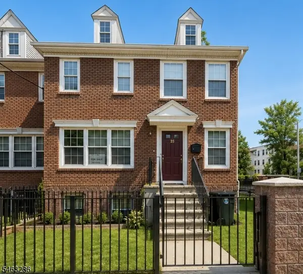 25 Holland St, Newark City, NJ 07103