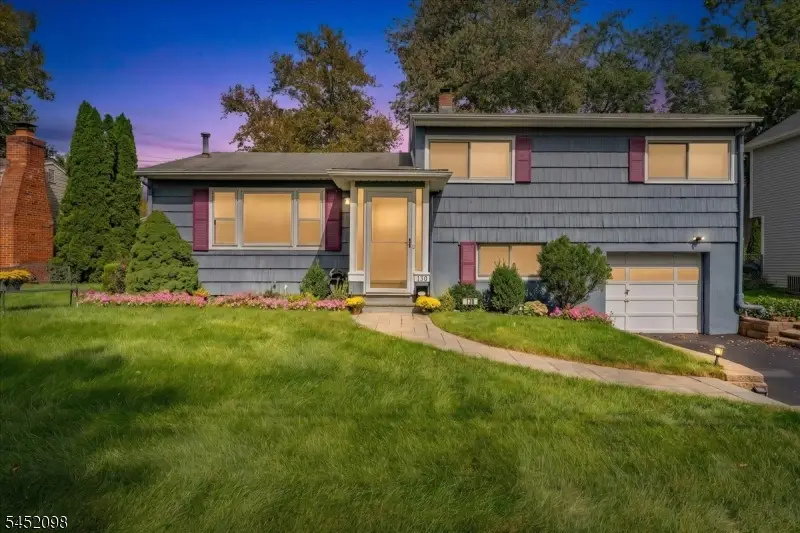 130 S Glenwood Road, Fanwood, NJ 07023 - #1