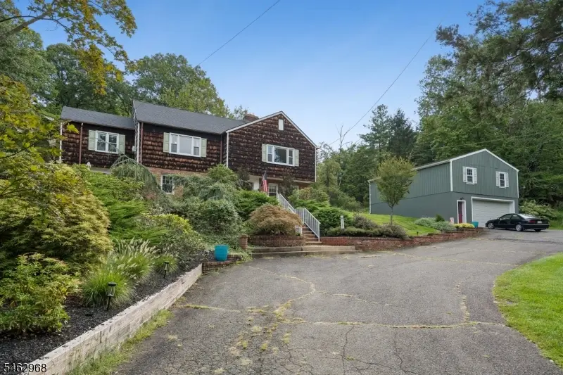 57 Washington Dr, Watchung, NJ 07069 - #1