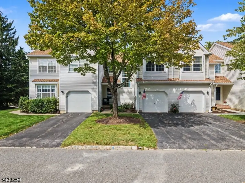 3 Weatherhill Rd, Hamburg, NJ 07419 - #1