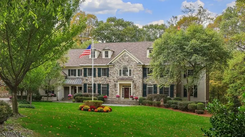 23 Charlotte Hill Dr, Bernardsville, NJ 07924 - #1