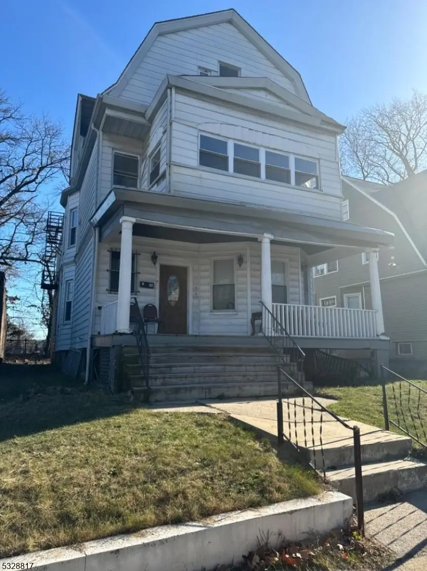 2 Hawthorne Pl, East Orange, NJ 07018 - #1