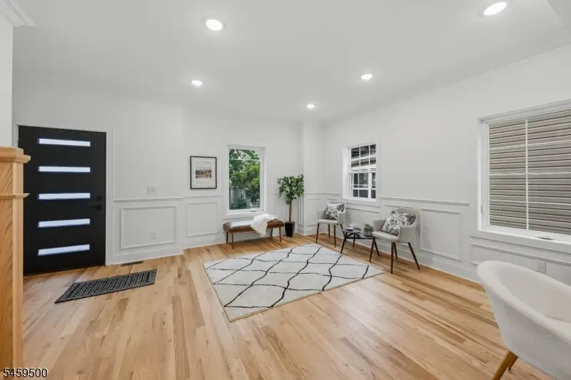 18 Lindsley Ave, Maplewood, NJ 07040 - #3