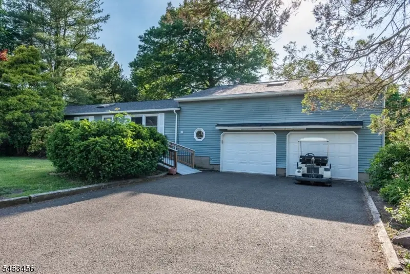 20 Wanaque Rd, Hewitt, NJ 07421 - #3
