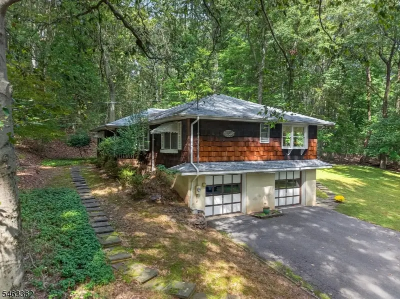 4 Hartpence Rd, Alexandria, NJ 08848 - #3