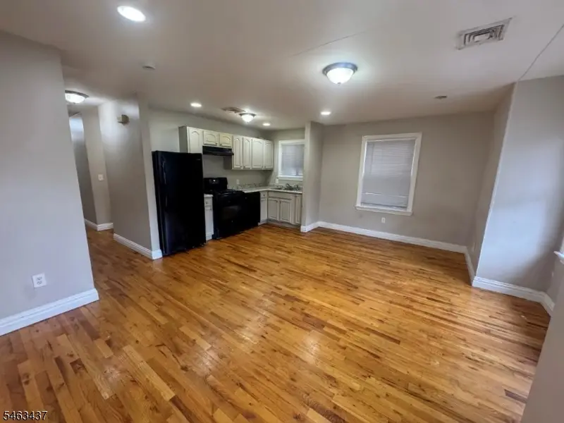332 Mechanic St, Orange, NJ 07050 - #3