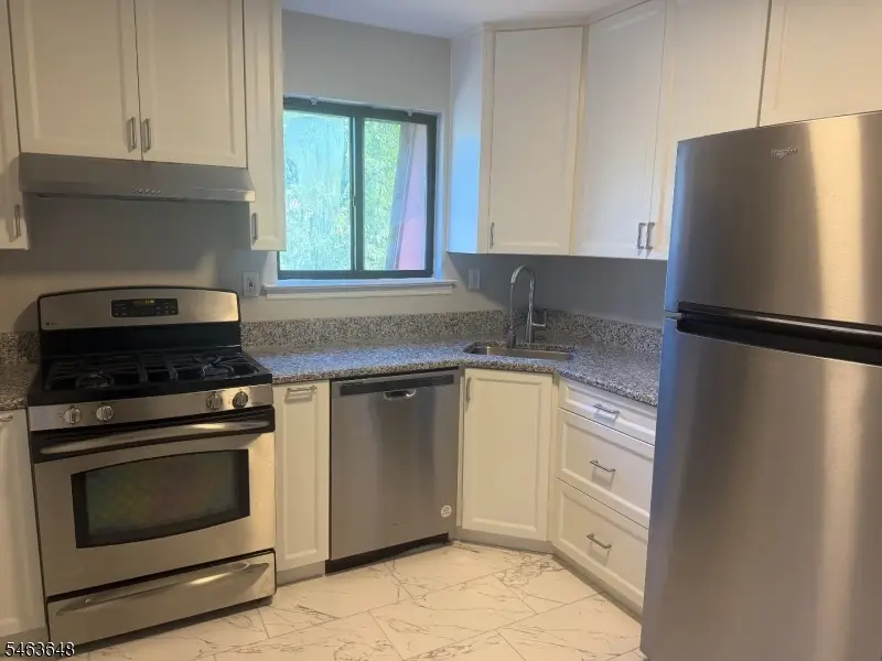 910 N Oaks Blvd, North Brunswick, NJ 08902 - #3