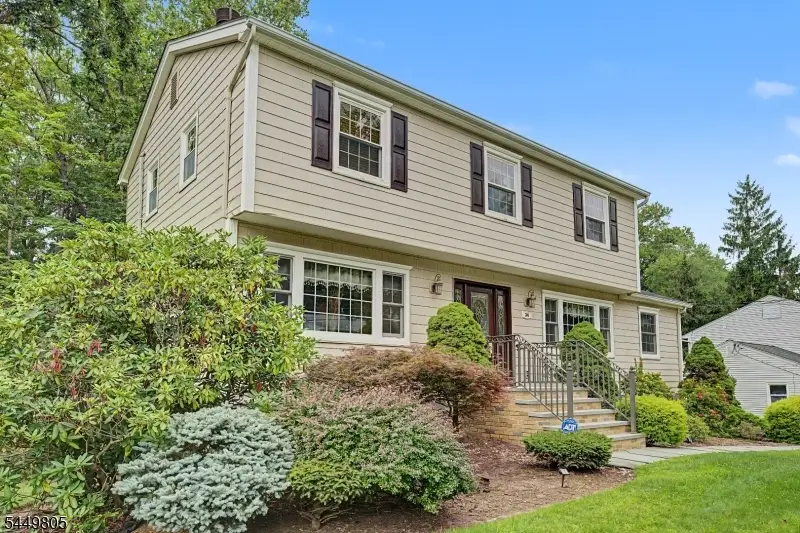 34 Cavell Pl, West Caldwell, NJ 07006 - #2