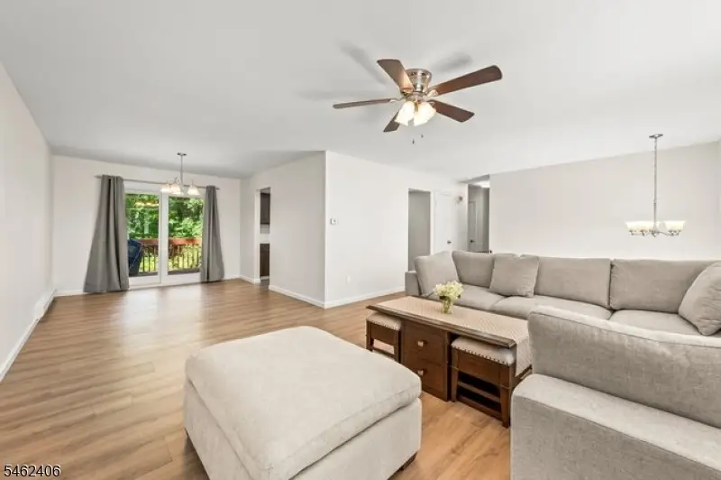36 S Cherry Rd, Lake Hopatcong, NJ 07849 - #3